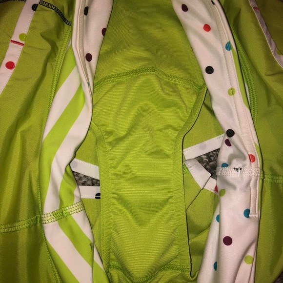Lululemon size 6 lime Seawheeze speed shorts - Picture 2 of 6